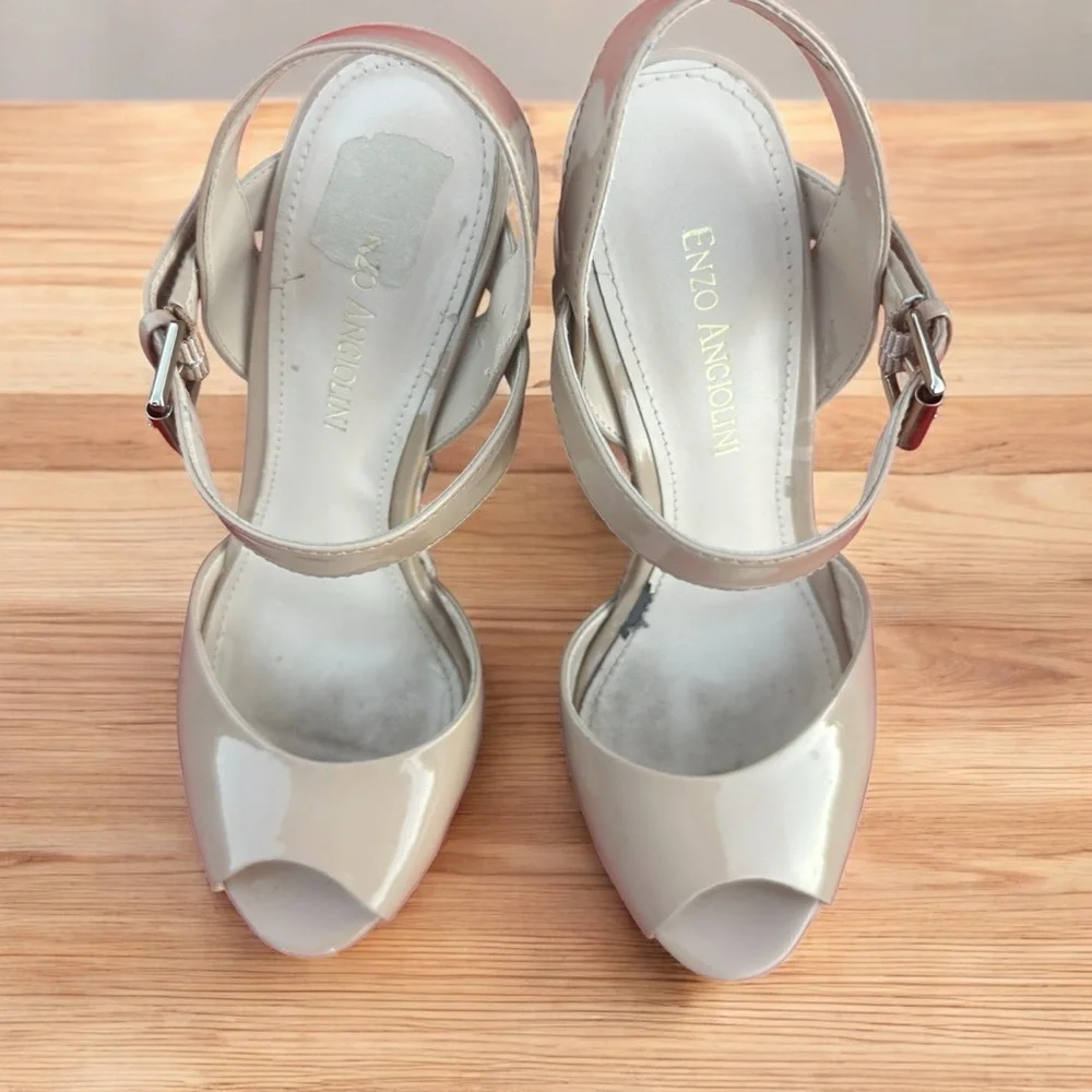 Enzo Angiolini Indulgent Wedge Platform sandals Polkadot patent leather S 6 1/2